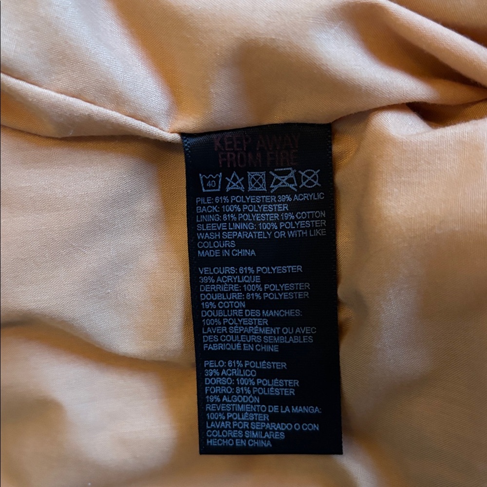 Urban Outfitters Teddy🧸 Crop Bomber Jacket, Size Small - Picture 15 of 16